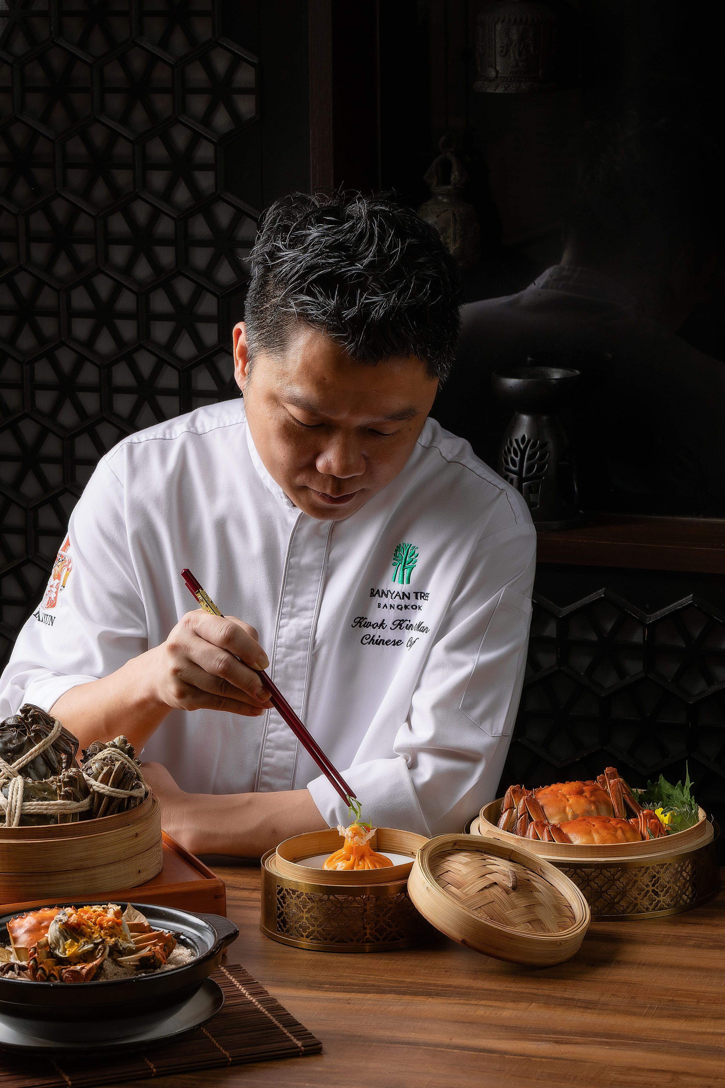 Banyan Tree Bangkok Bai Yun Hairy Crab